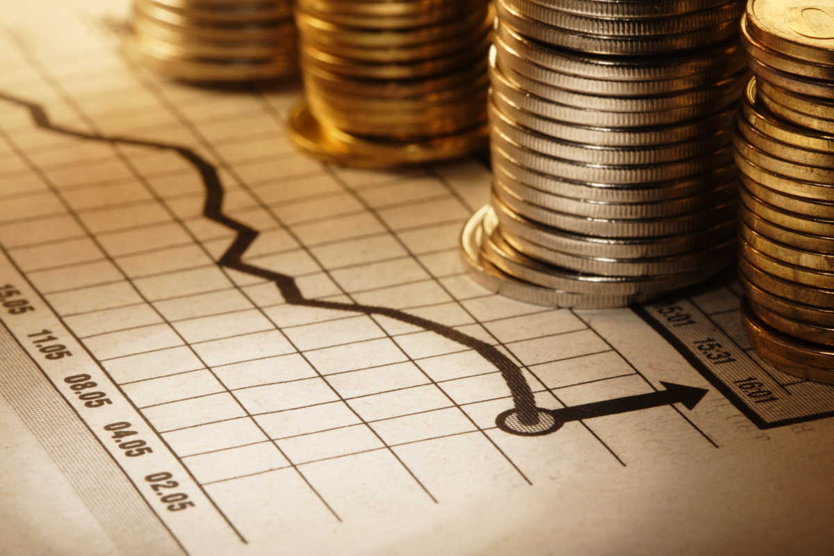 Brasileiro está menos pessimista com economia, revela CNI