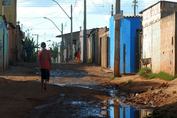 Seis em cada dez crianças no Brasil vivem na pobreza, diz Unicef