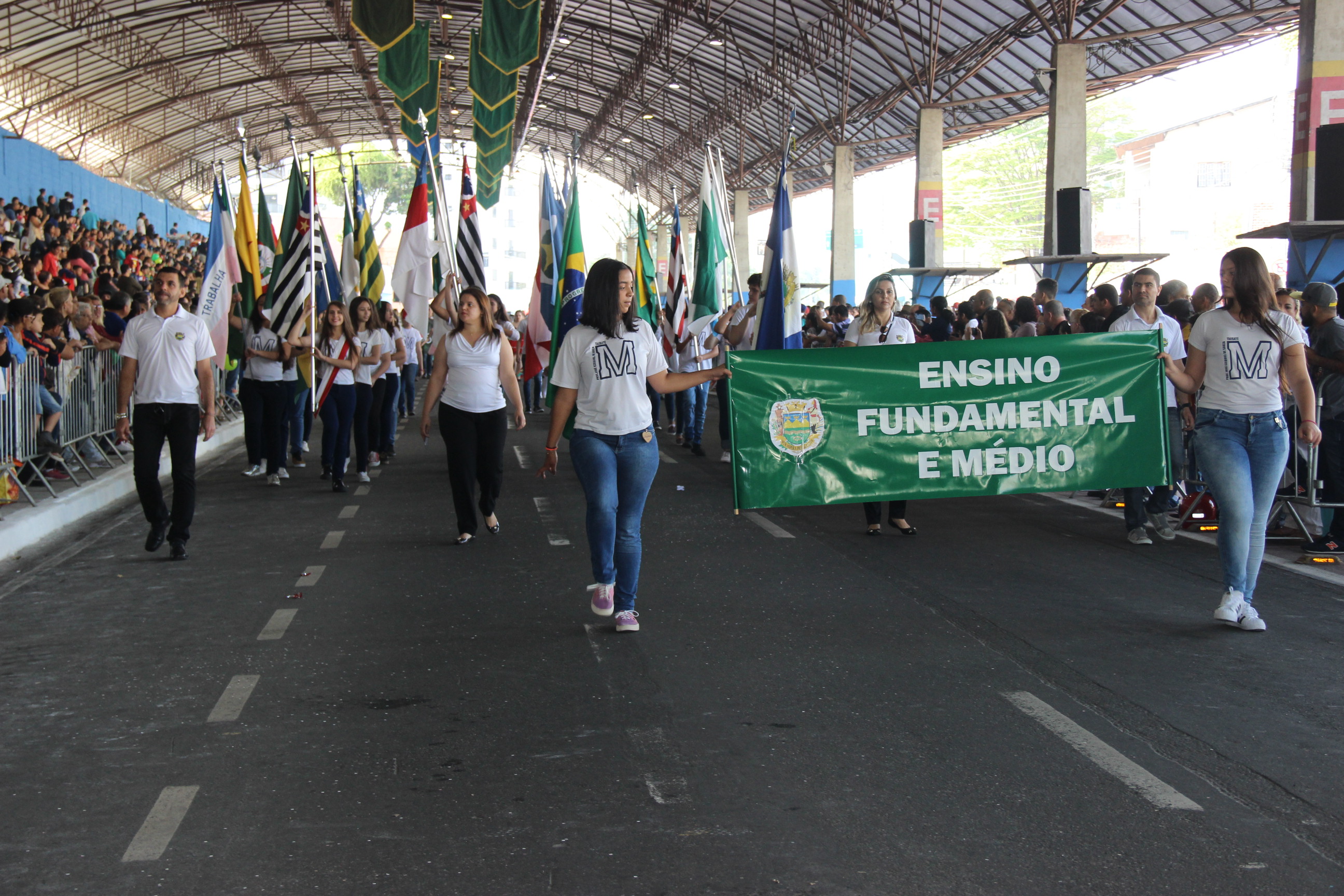 Taubaté realiza desfile cívico em comemoração  ao dia 7 de Setembro