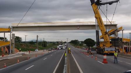 Inicia a construção de nova passarela em Pinda