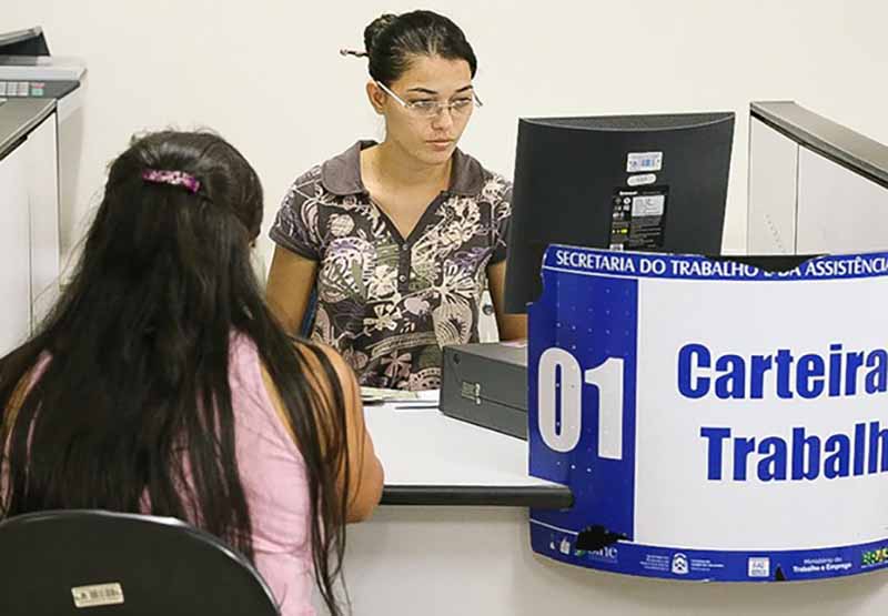 Taxa de desemprego entre mulheres da Grande São Paulo cai para 18,1%