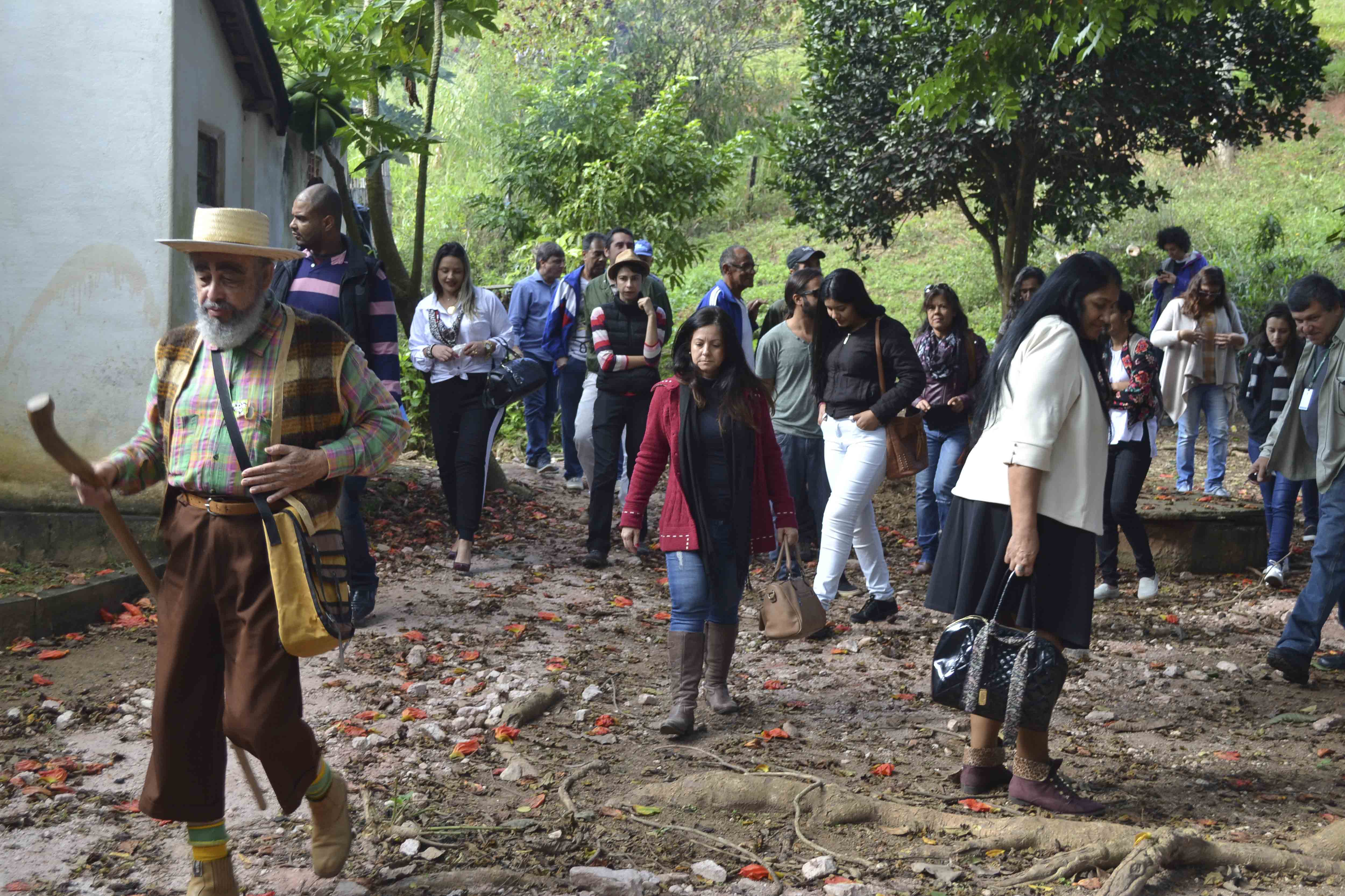 Suzano incentiva projeto de reflorestamento de nascente e criação de centro de educação ambiental em Areias