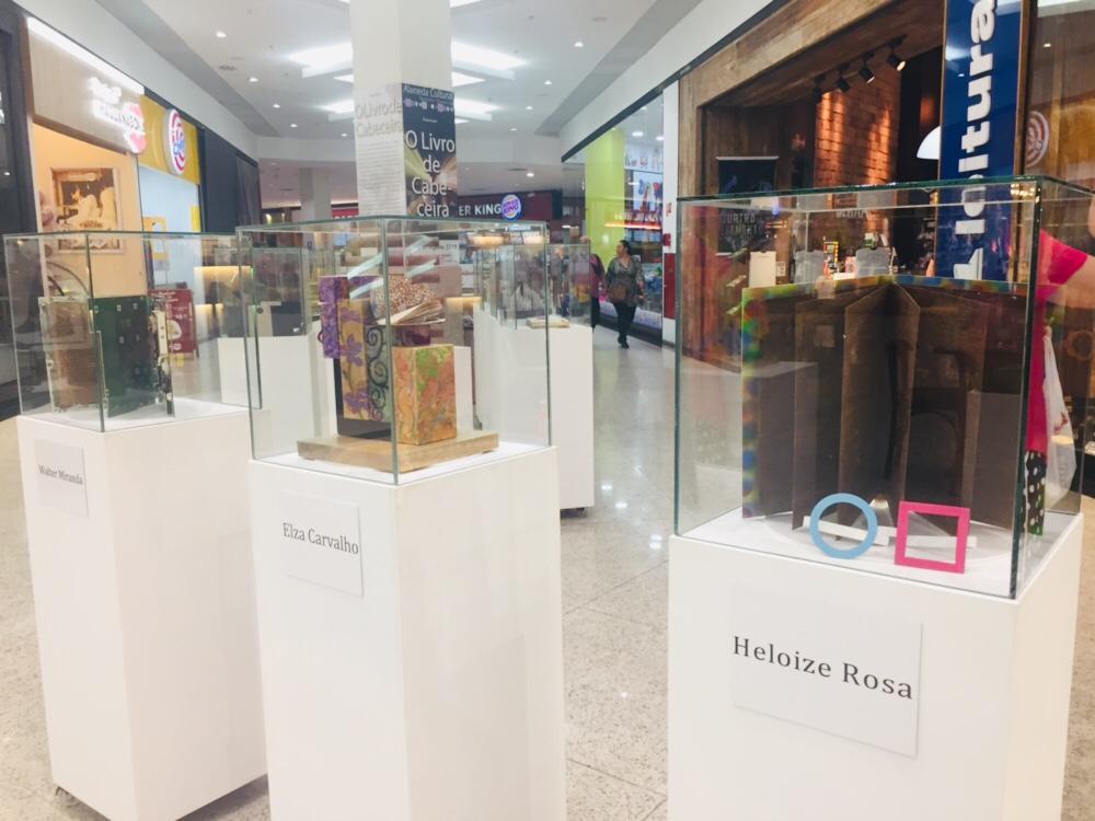 Taubaté Shopping recebe exposição inspirada no filme “O Livro de Cabeceira”