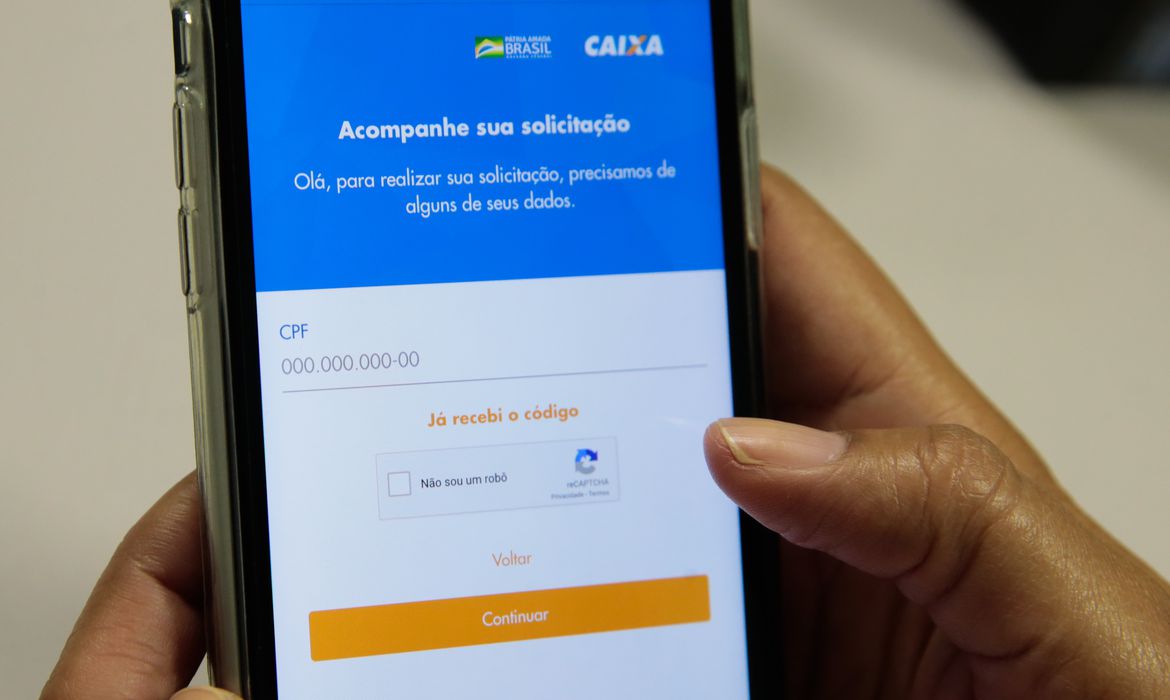 Receita regulariza 13,6 mi de CPF para acesso a Auxílio Emergencial