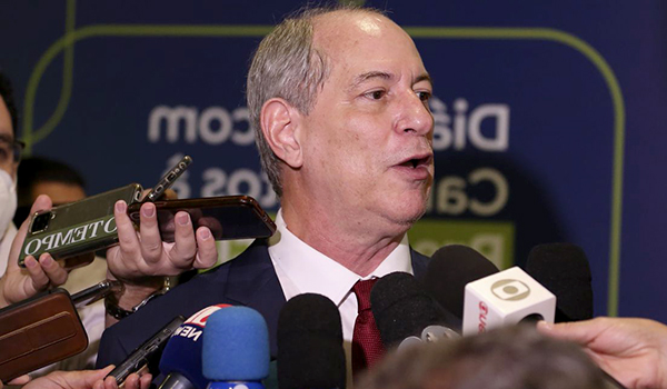 Di rio de Taubat e Regi o Ciro Gomes promete recuperar